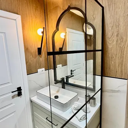 France Stylish Apartment Sarandë